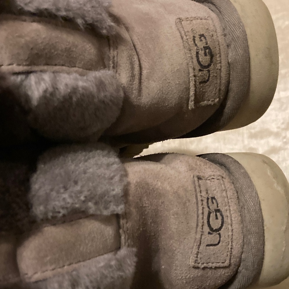 UGG Tania Suede Chevron Boot - Picture 6 of 7